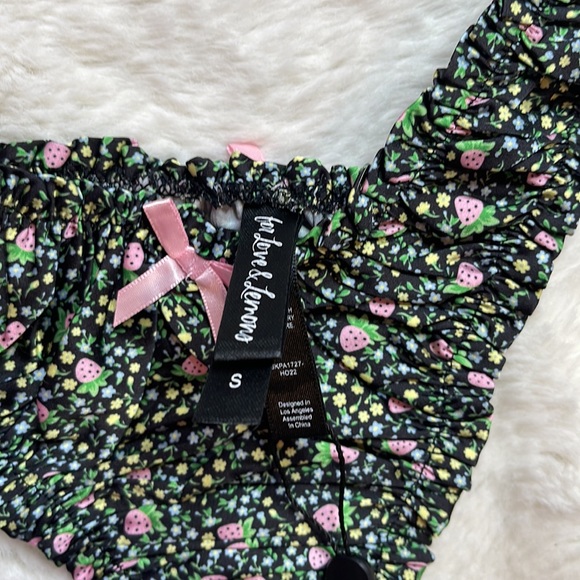 NWT For Love & Lemons Strawberry Thong - SIZE: S - Picture 2 of 4